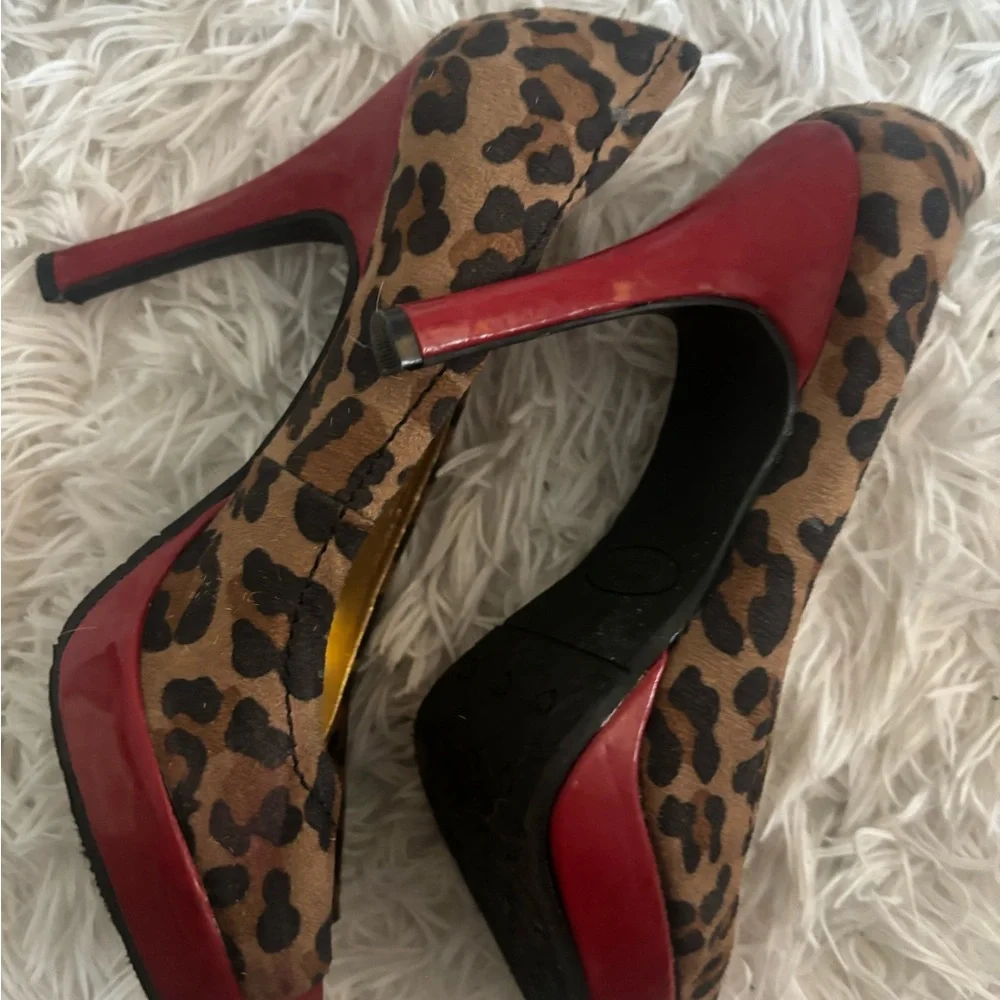 Candie's Brown and Black Leopard Print Heels - Picture 2 of 2